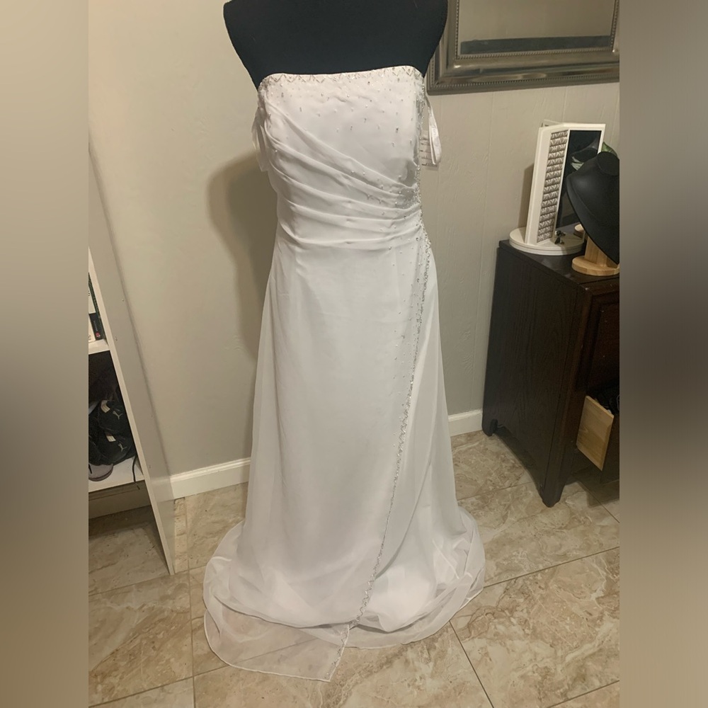 Forever Yours 48205 white chiffon we’d dress nwt